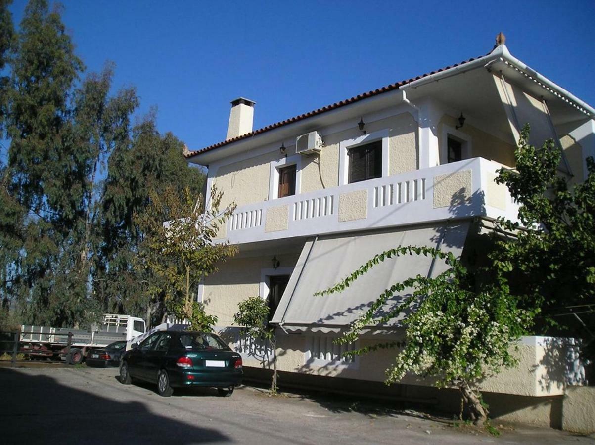 artística Ermioni Exterior foto